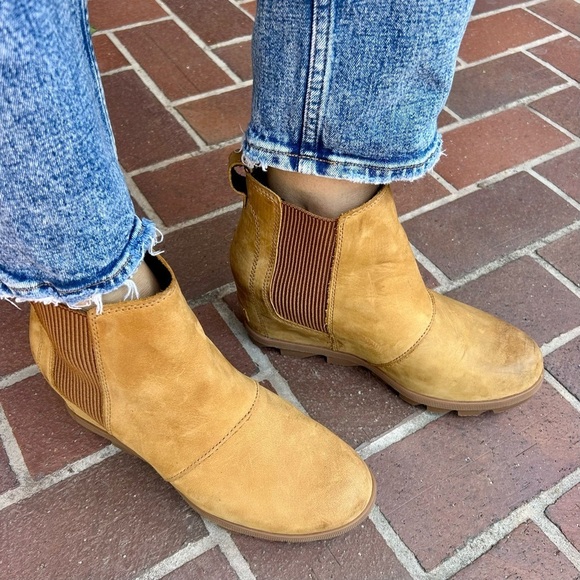 Sorel Joan Of Arctic Leather Wedge Chelsea II Bootie Boot Tan Camel Size 9 - Picture 9 of 15